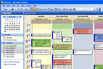 Outlook's built-in group calendar view showing calendars side by side